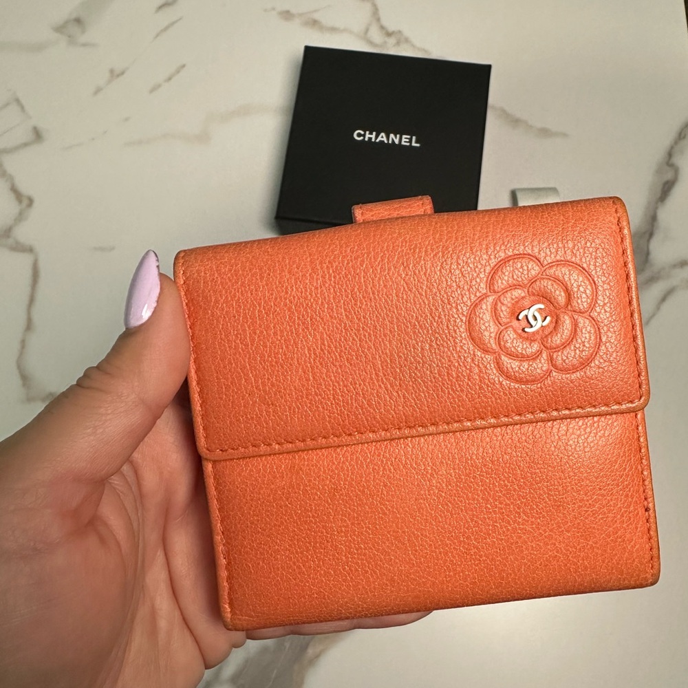 SOLD ❌❌Chanel Leather Camellia Compact Wallet